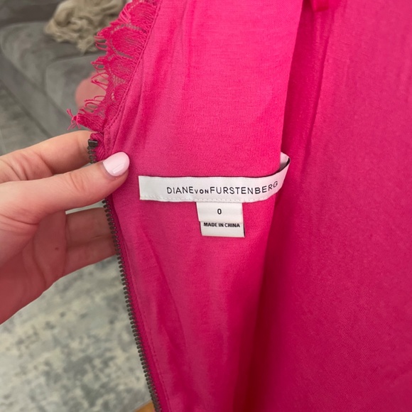 Diane von Furstenberg lace dress - Picture 4 of 6